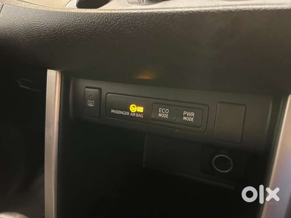Toyota Innova Crysta 2.4 Gx Mt, 2016, Diesel