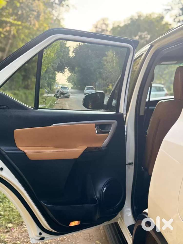 Toyota Fortuner 4x2 At 2.8 Diesel, 2019, Diesel