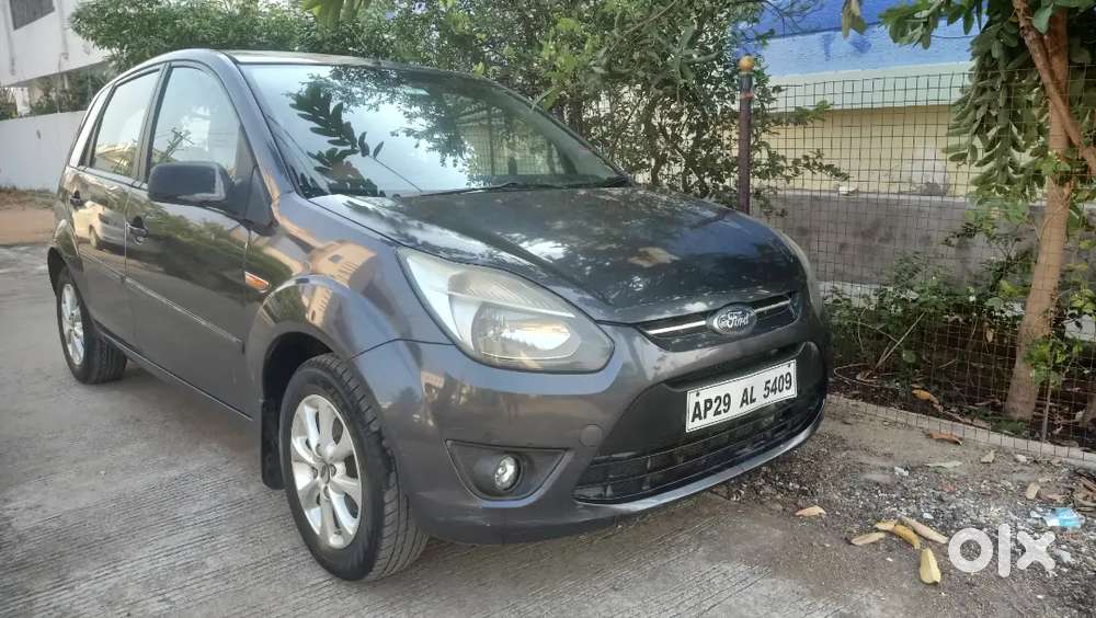 Ford Figo 2010 Diesel Well Maintained Top End Car.