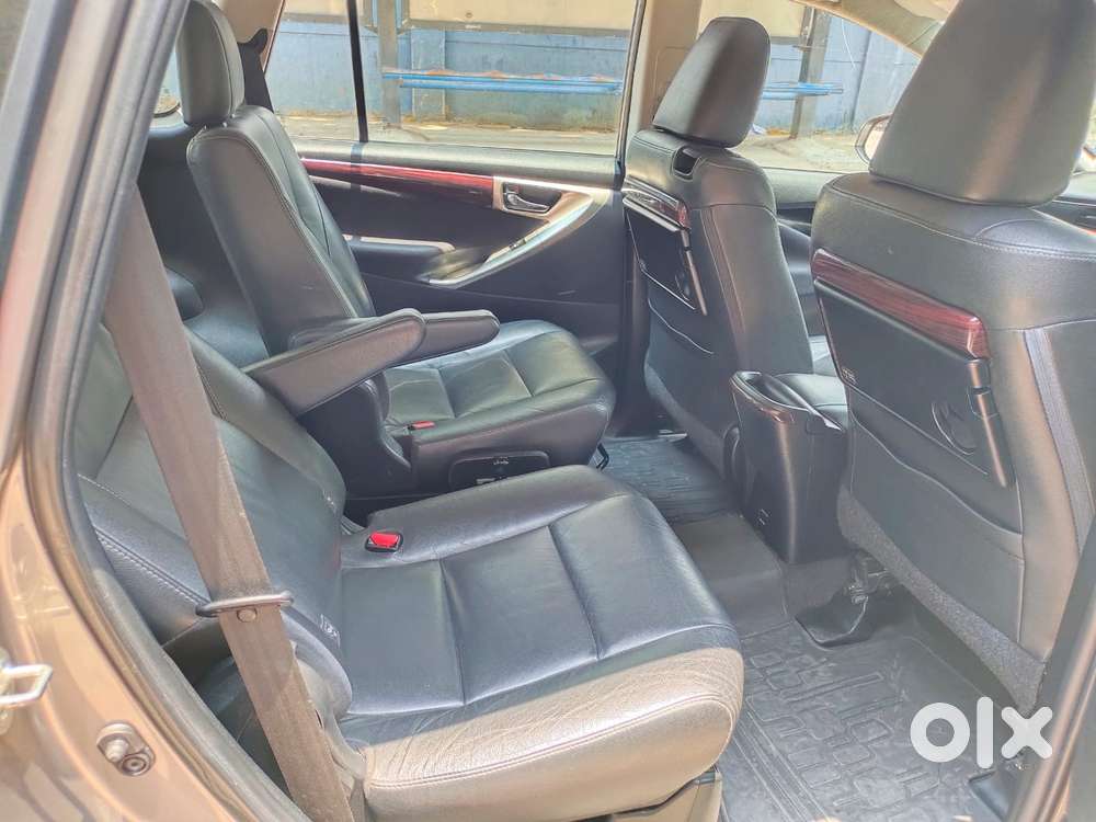 Toyota Innova Crysta 2.4 Z 7 Str, 2017, Diesel