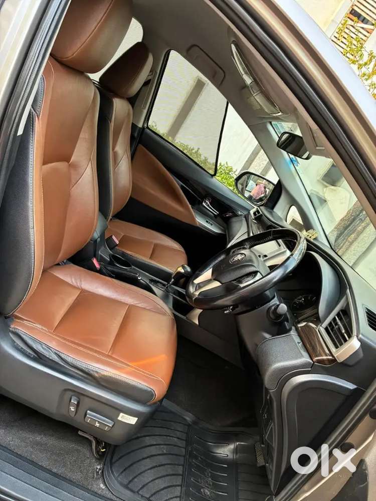 Innova Crysta 2.8 Z Desiel Automatic Complete