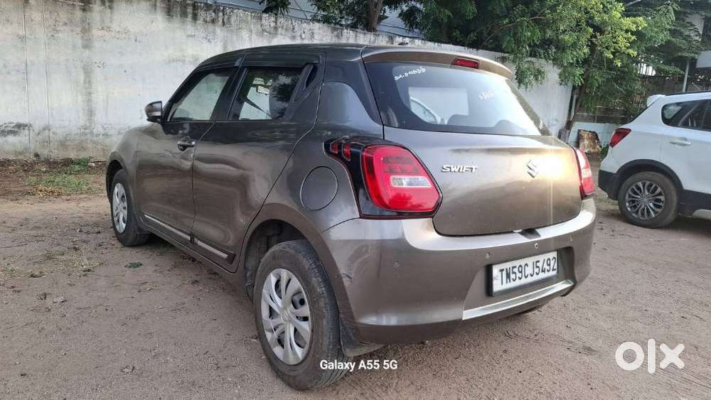 Maruti Suzuki Swift Vxi + Manual, 2021, Petrol