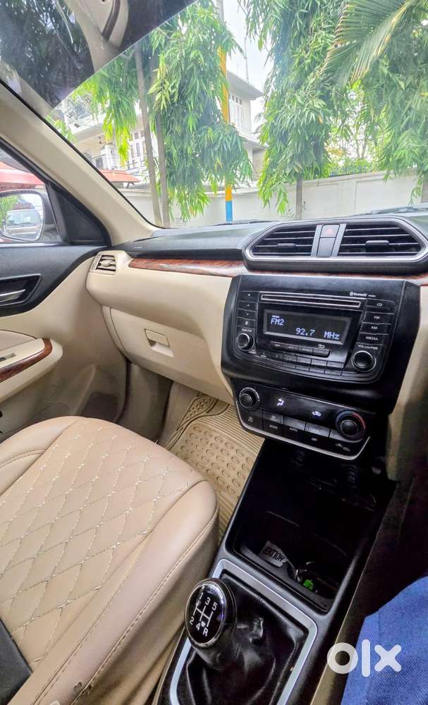 Maruti Suzuki Dzire 1.2 Zxi, 2018, Petrol
