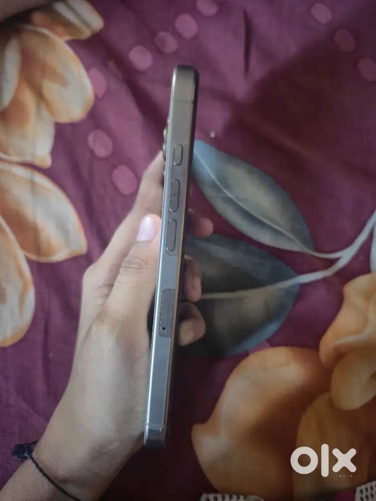Best phone iphone 16 pro selling bill bhi he sath me in 95000