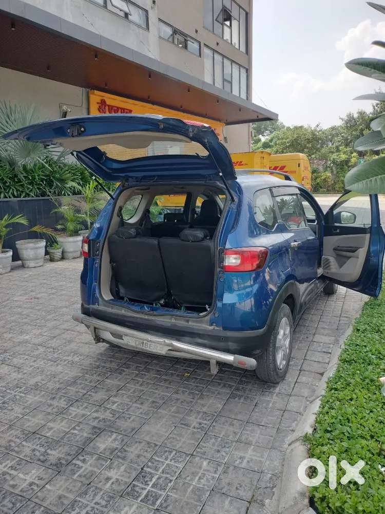 Renault Triber Rxz 2019 Petrol