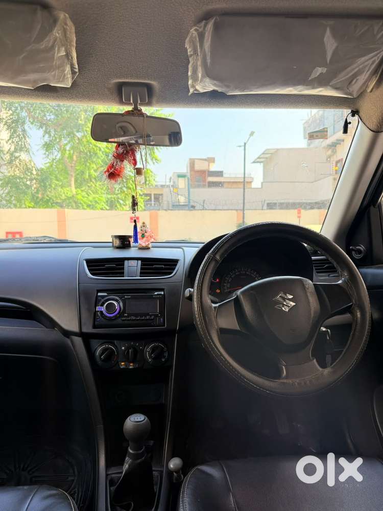Maruti Suzuki Swift 1.2 Lxi (o), 2015, Petrol