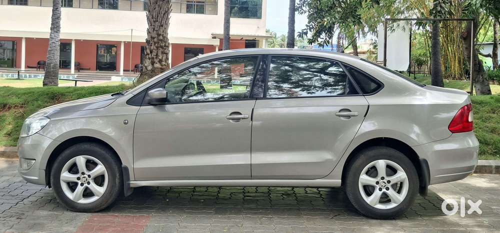Skoda Rapid 1.5 Tdi Ambition Plus, 2015, Diesel