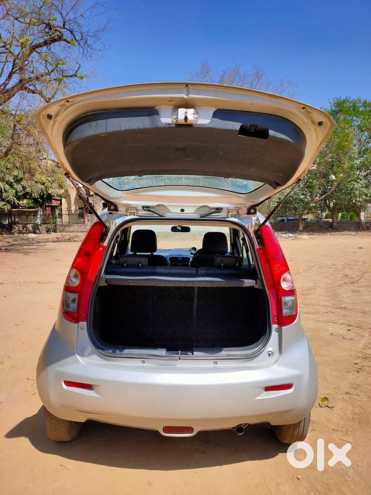 Maruti Suzuki Ritz Vxi, 2011, Petrol