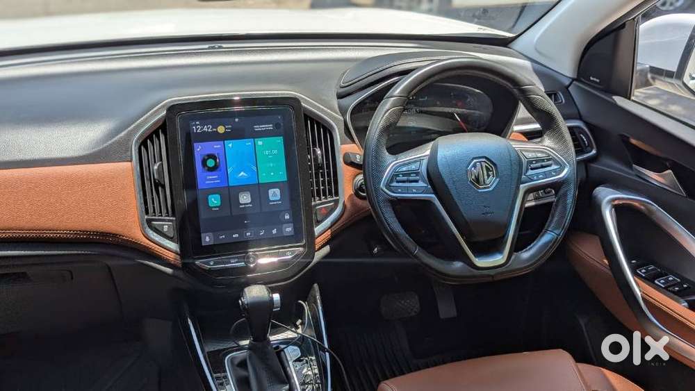 Mg Hector Plus Sharp Pro 1.5 Turbo Petrol Cvt 6 Str, 2022, Petrol