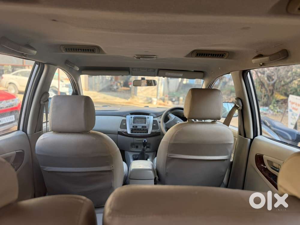 Toyota Innova 2012 Diesel Well Maintained