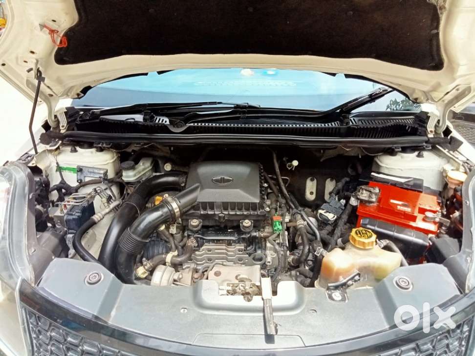Tata Nexon 1.2 Revotron Xza Plus, 2018, Petrol