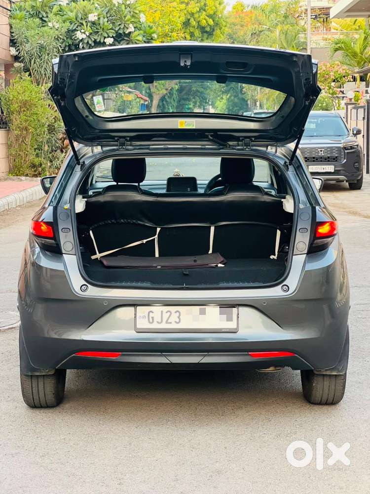Tata Altroz Xm Plus (s) Icng, 2024, Cng & Hybrids