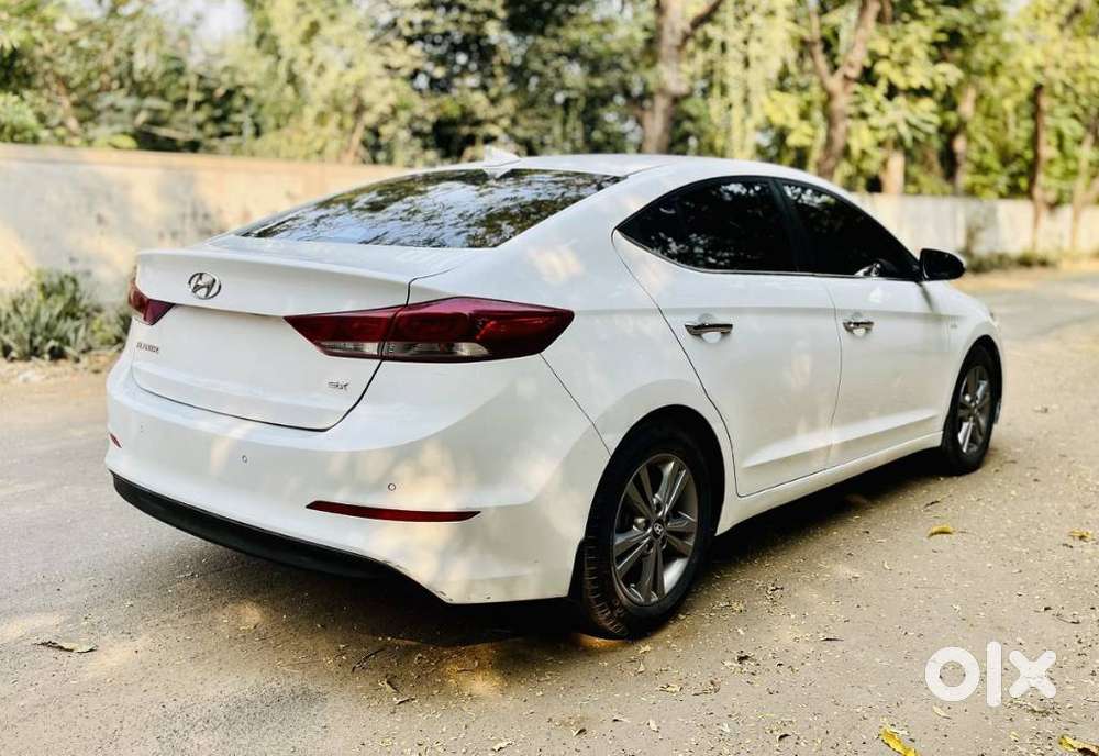 Hyundai Elantra 1.6 Sx Option, 2017, Petrol
