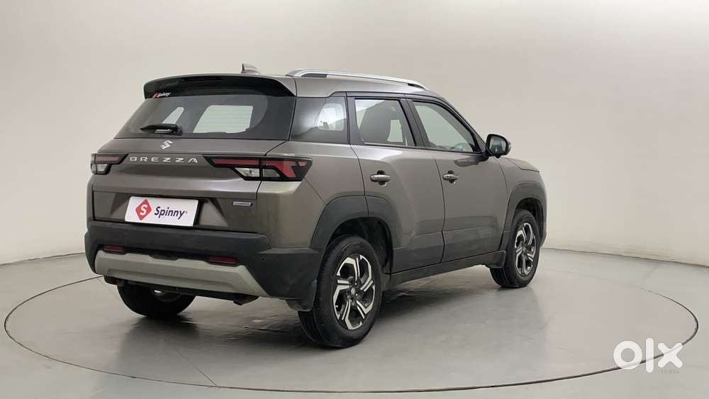Maruti Suzuki Brezza 1.5 Zxi At Smart Hybrid Dual Tone, 2023, Petrol