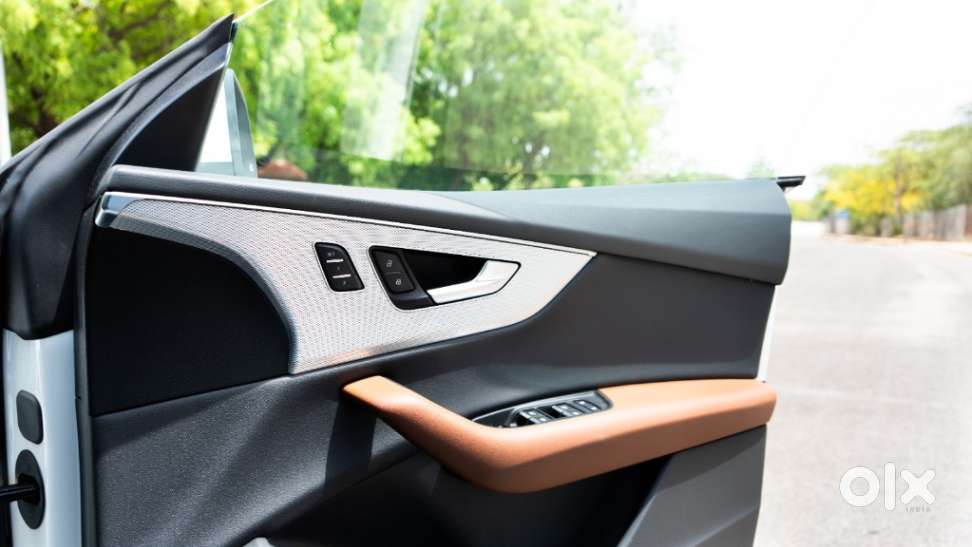 Audi Q8 3.0 Celebration Edition, 2022, Petrol