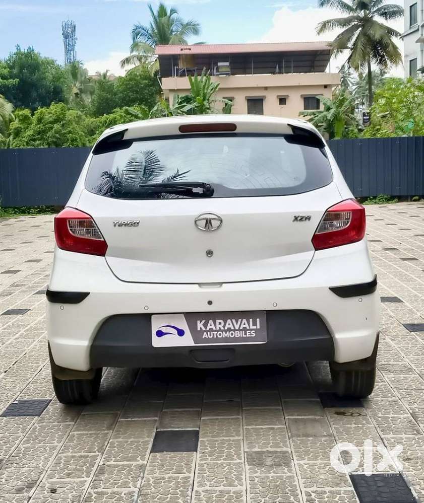 Tata Tiago 1.2 Revotron Xza, 2018, Petrol
