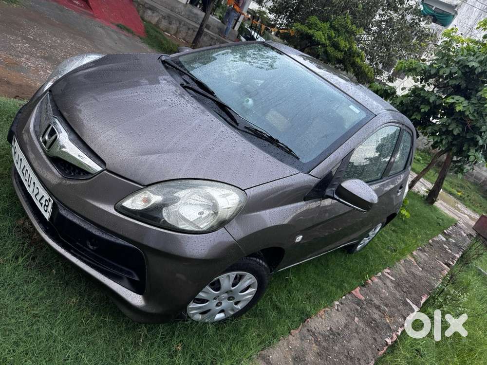 Honda Brio Petrol 2013
