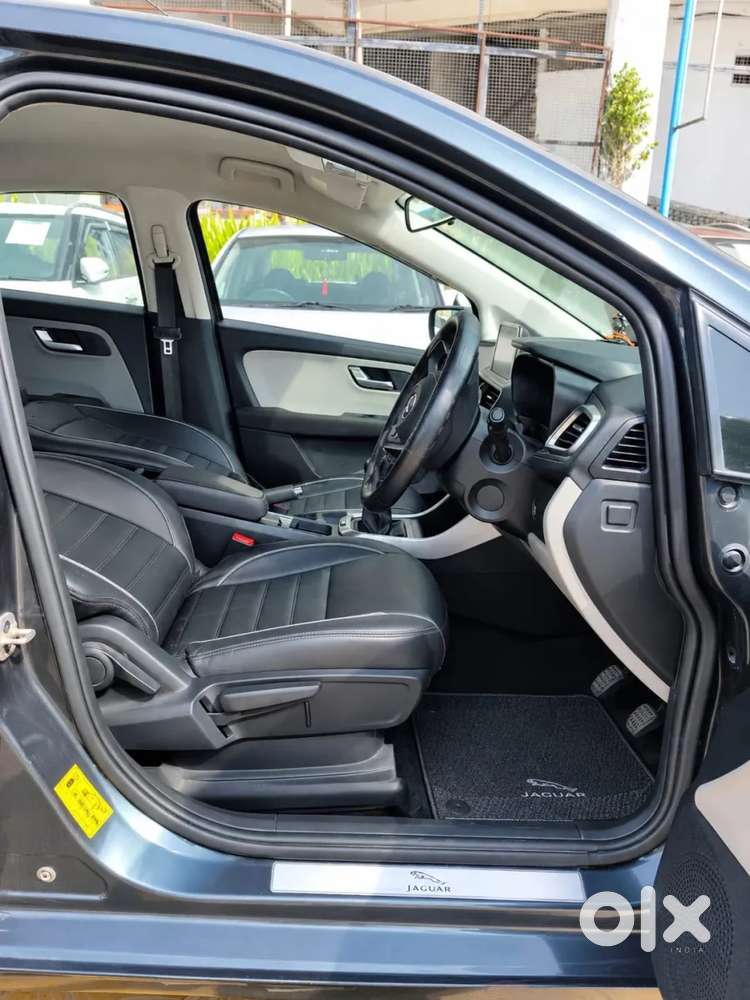 Tata Altroz Xz, 2020, Petrol