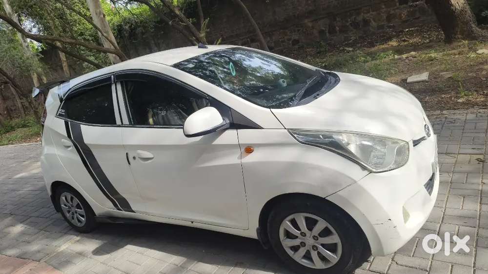 Hyundai Eon Sportz 2012