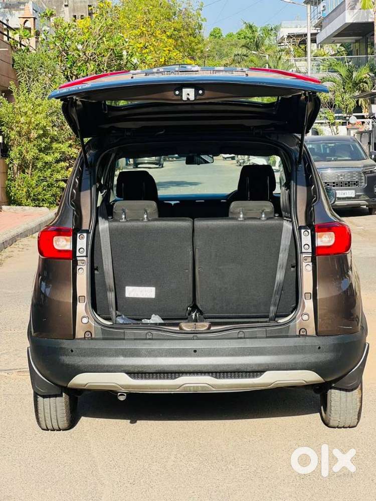 Renault Triber Rxz, 2021, Petrol