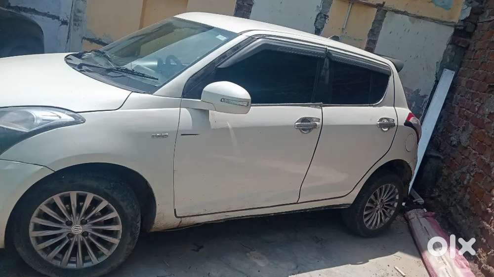 Maruti Suzuki Swift 2013 Diesel 80000 Km Driven