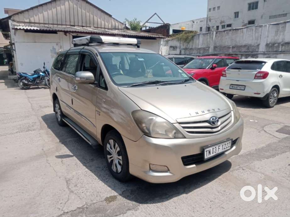 Toyota Innova 2.5 G (diesel) 8 Seater, 2011, Diesel