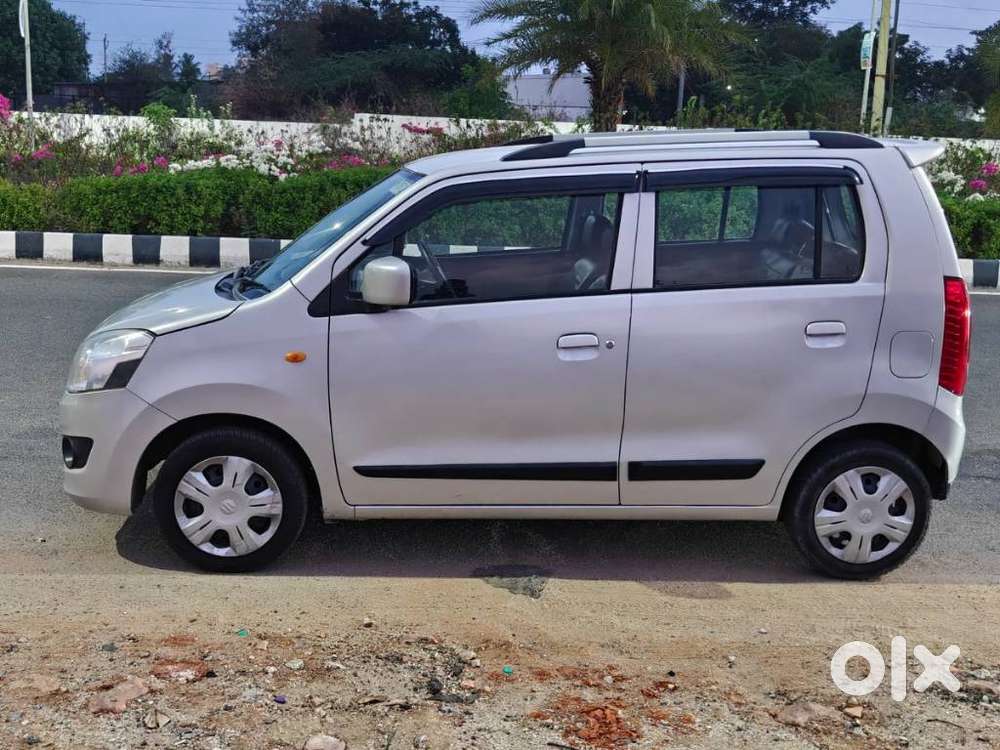 Maruti Suzuki Wagon R Vxi Amt1.2, 2018, Petrol