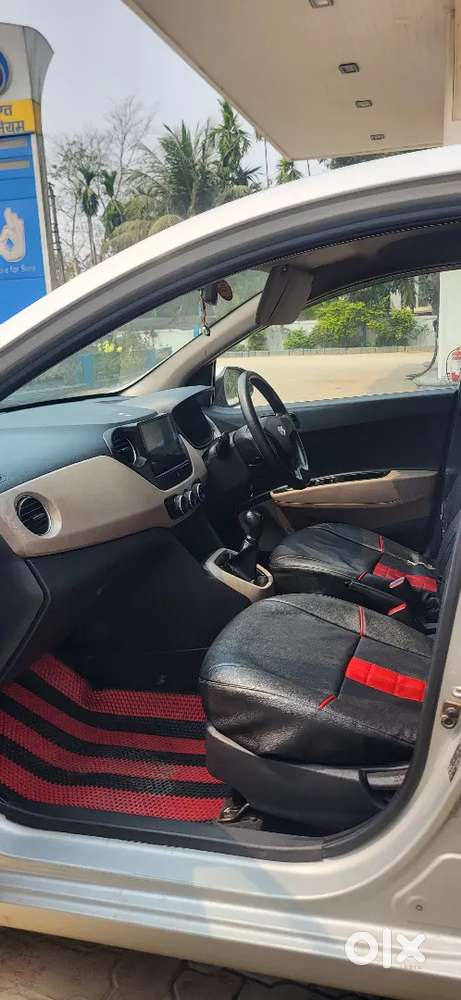 Hyundai Grand I10 2017 Petrol 62000 Km Driven