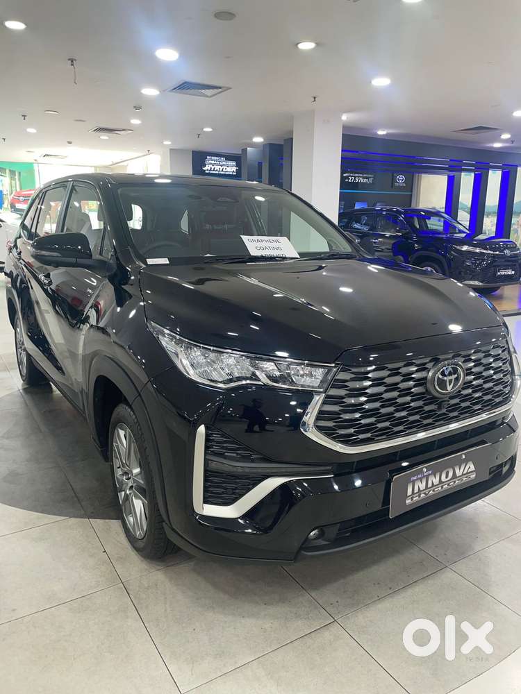 Toyota Innova Hycross 2.0 Zx (o) Hybrid 7 Str, 2026, Petrol