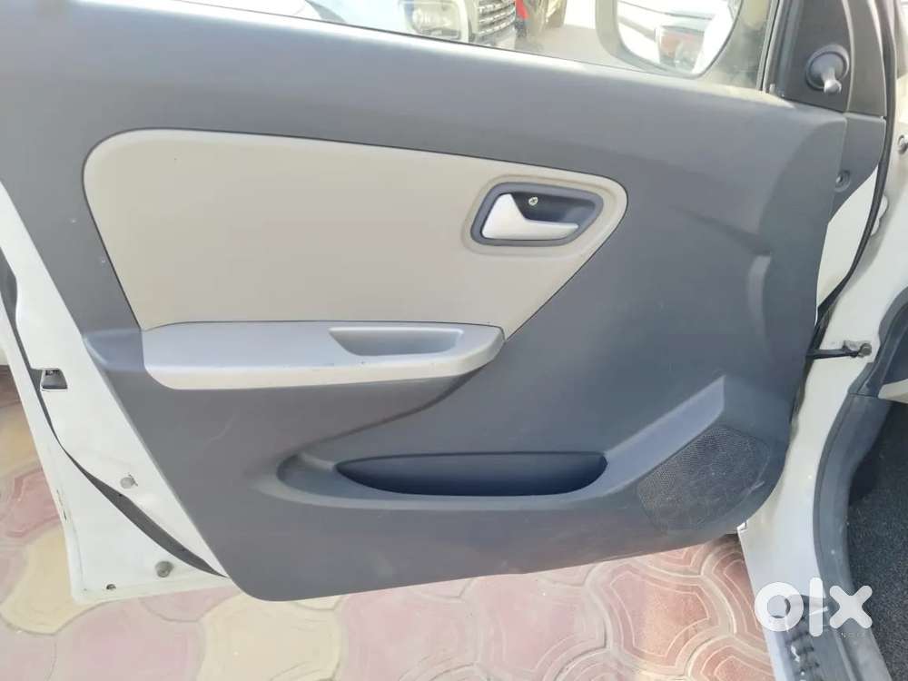 Maruti Suzuki Alto K10 1.0 Vxi, 2016, Petrol