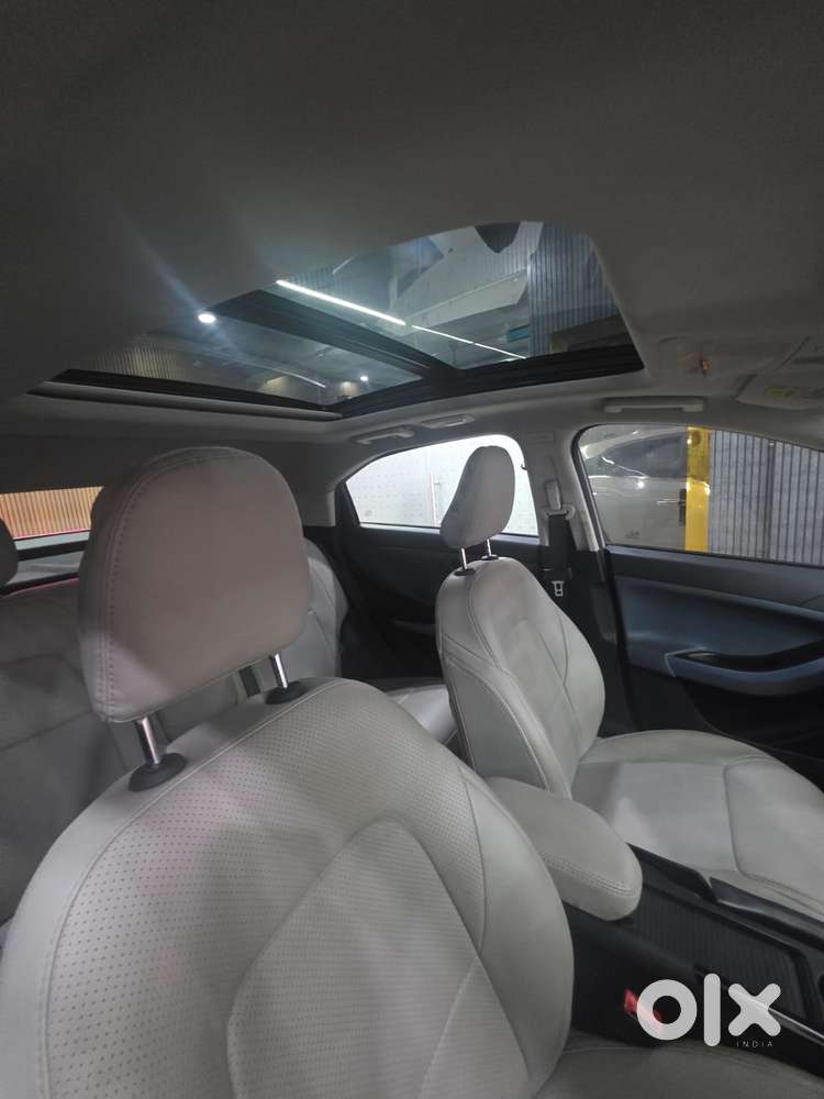 Tata Curvv Creative Plus S 1.2 Revotron Petrol 7dca, 2024, Petrol