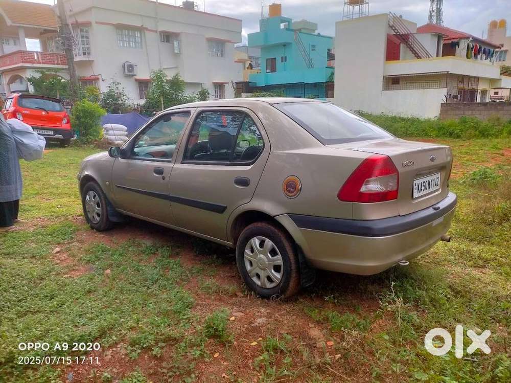 Ford Ikon Flair 2006