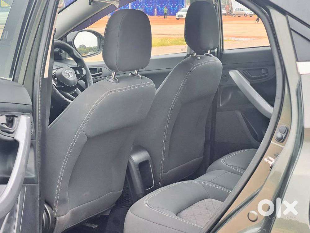 Tata Nexon 1.5 Revotorq Xm (s), 2021, Diesel