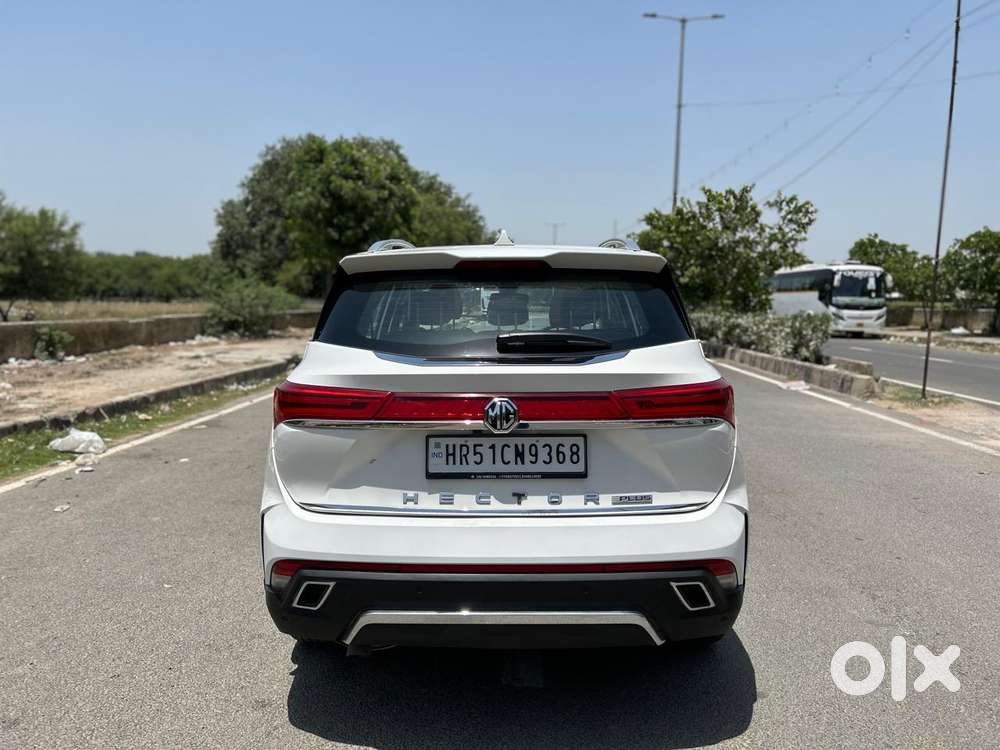 Mg Hector Plus Sharp Pro 1.5 Turbo Petrol Cvt 7 Str, 2024, Petrol
