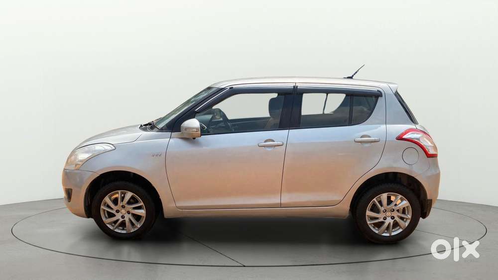 Maruti Suzuki Swift Zxi, 2012, Petrol