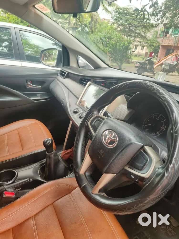 Toyota Innova Crysta Diesel Mt 7 Str 2017