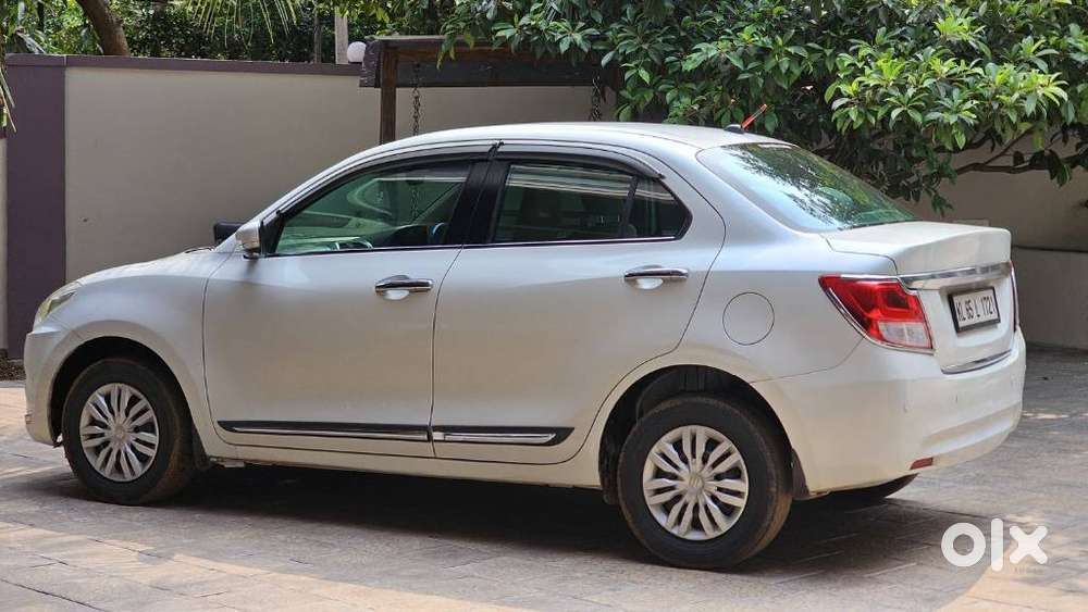 Maruti Suzuki Swift Dzire Amt Vdi, 2018, Diesel