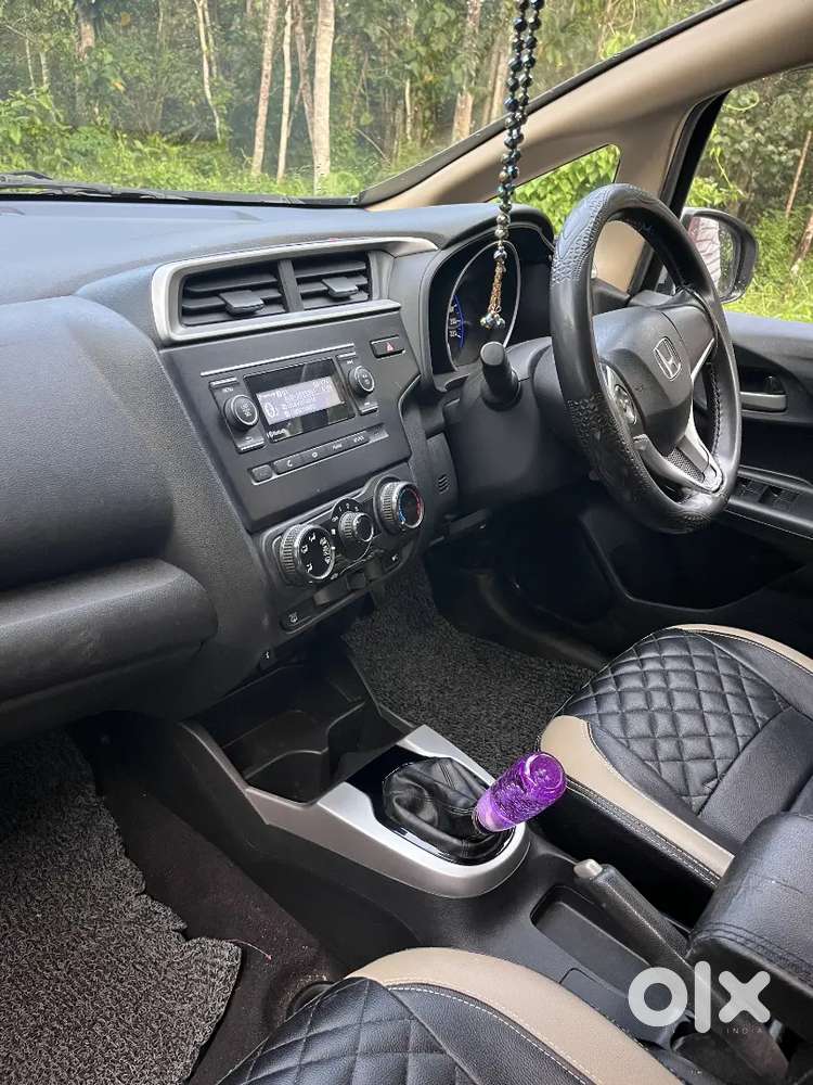 Honda Jazz Sv Mt Petrol 2nd Owner 2016