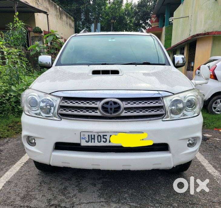Toyota Fortuner 3.0 4x4 Manual, 2012, Diesel