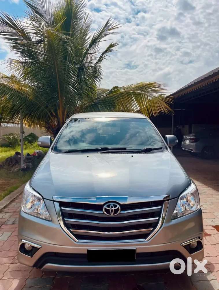 Toyota Innova 2015 Diesel Well Maintained