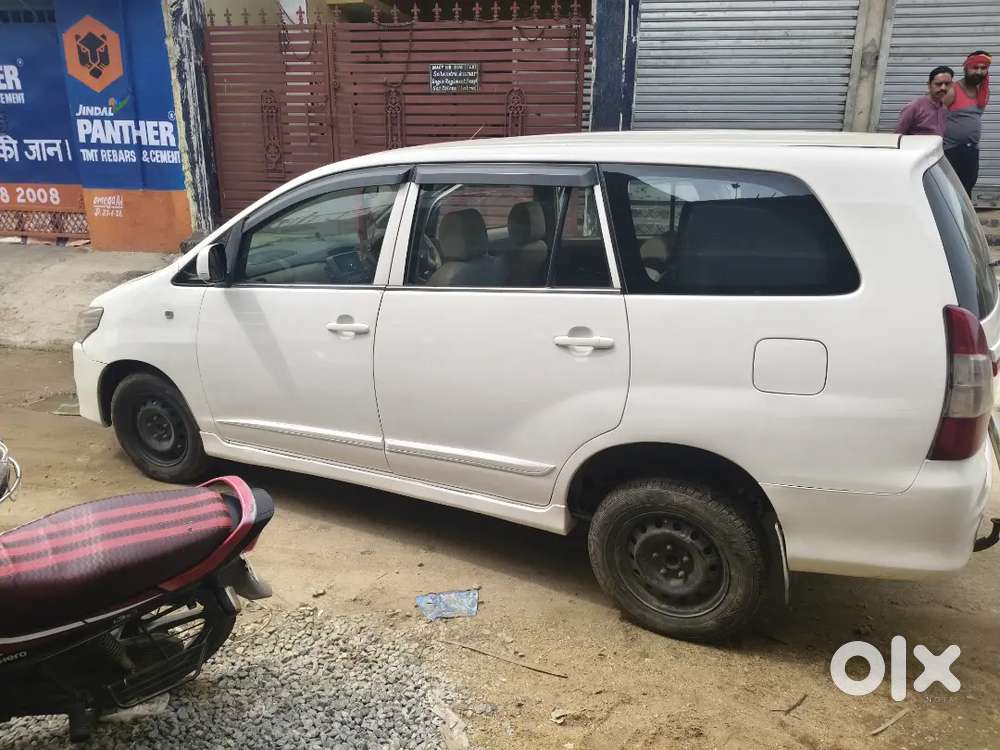 Toyota Innova Diesel 2015