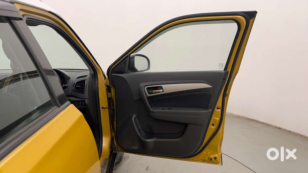 Maruti Suzuki Vitara Brezza Zdi+ Dual Tone Mt, 2016, Diesel