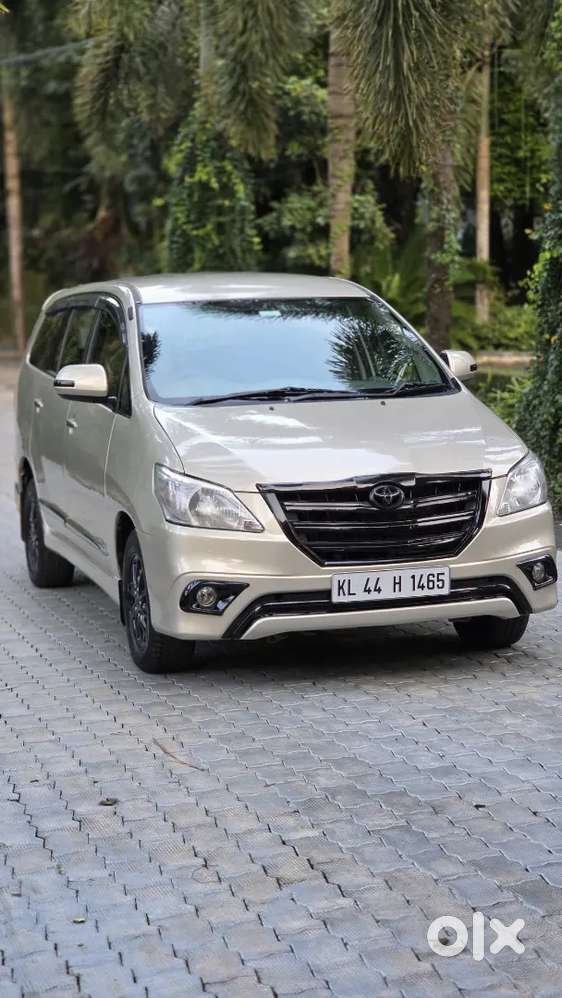 Toyota Innova Diesel 2012