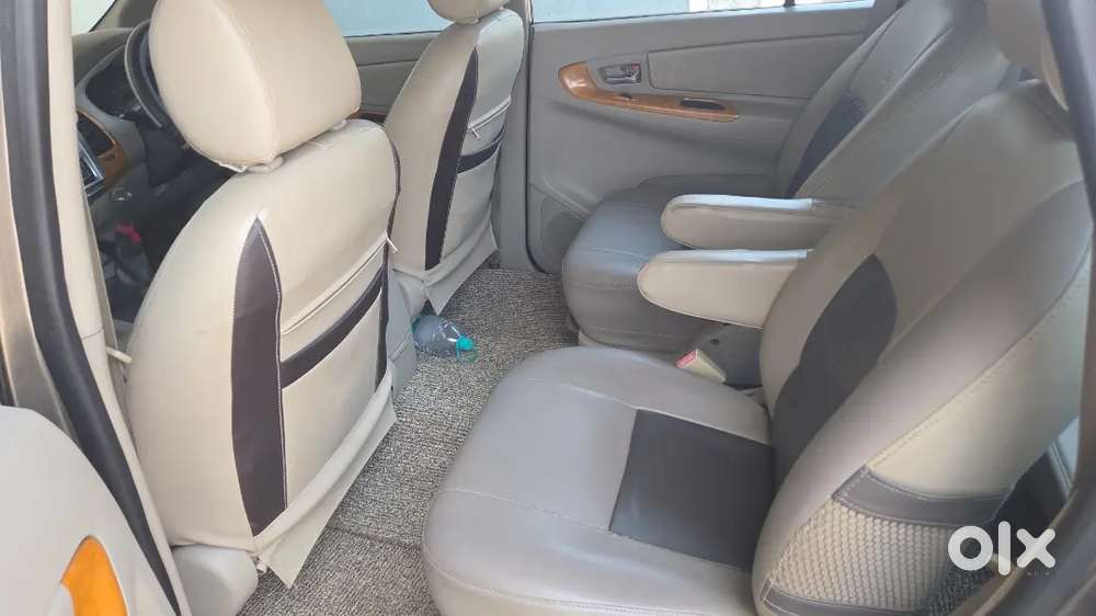 Toyota Innova Vx Model