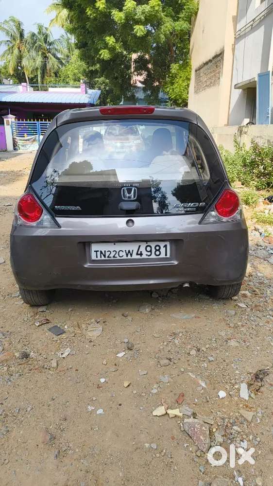 Honda Brio Mt Petrol 2011 Year