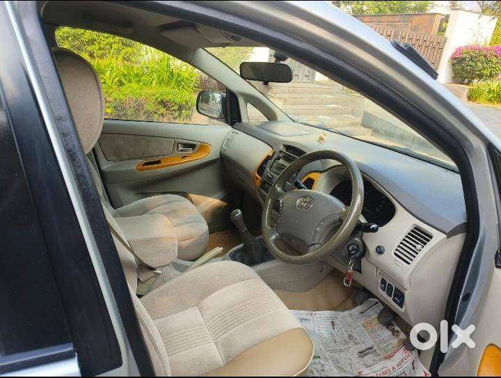 Toyota Innova 2.0 V, 2009, Diesel