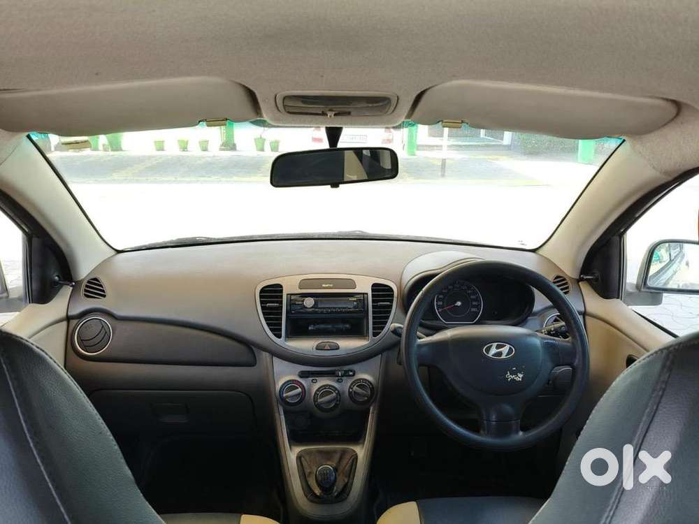 Hyundai Car 2011 Waiting