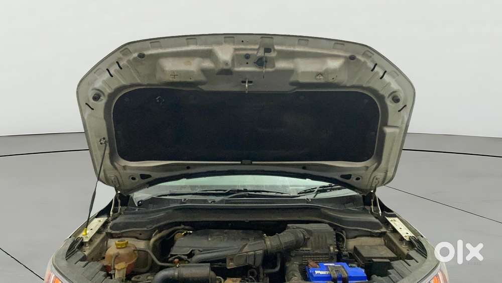 Mahindra Xuv300 W8 Option, 2020, Petrol