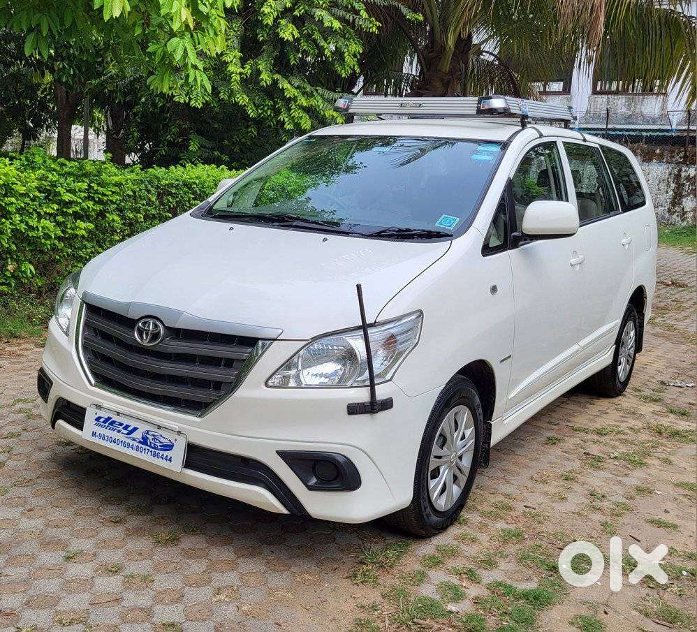 Toyota Innova 2.5 G (diesel) 8 Seater, 2013, Diesel