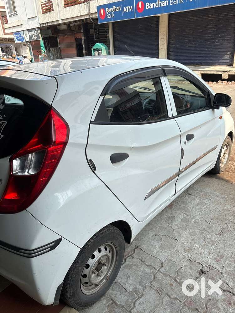 Hyundai Eon Petrol Manual 2015 Year